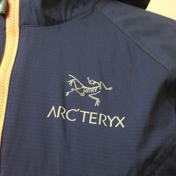 Jacket - Picture 3 of 6